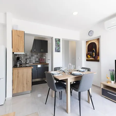 2 Bedroom Amazing In * Vinišće